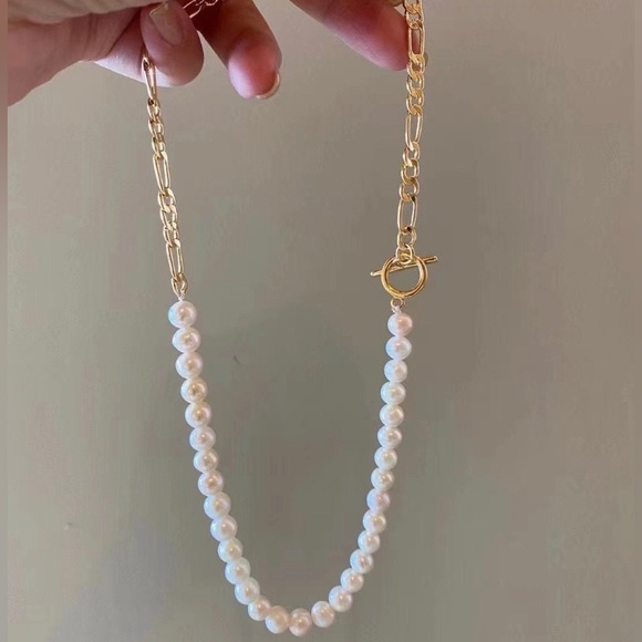 Jewelry - Fresh Water Pearl Necklace with 18K plated gold